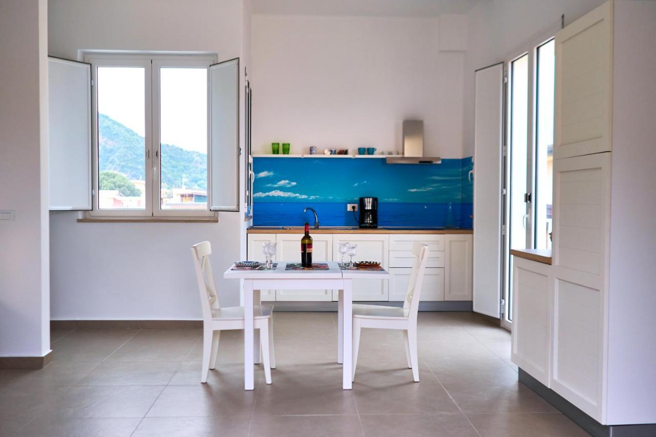 Vento Di Mare Aparthotel Piraino Bagian luar foto